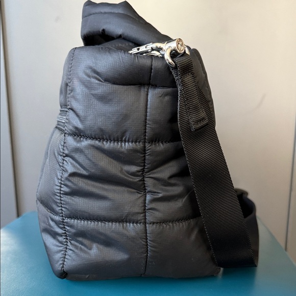 lululemon athletica Black Nylon Quilted Grid Mini 5L Crossbody/Handle Tote Bag - Picture 6 of 15
